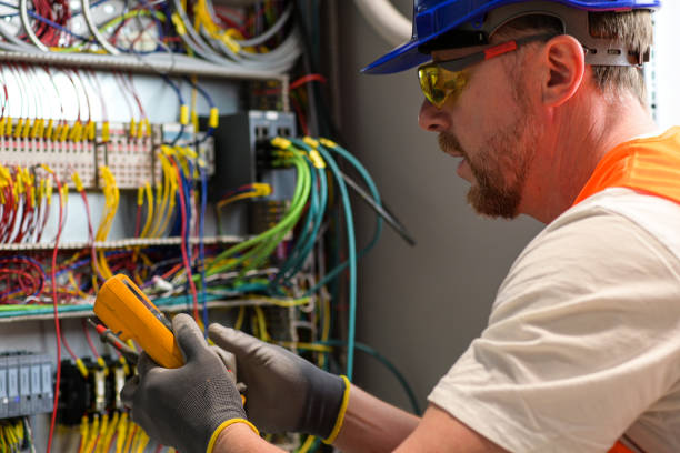 Best Local Electrician Companies  in Asbury, IA